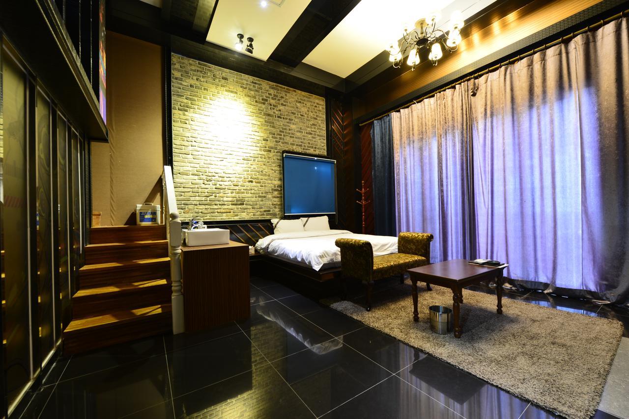 Daegu Piano Motel Екстер'єр фото
