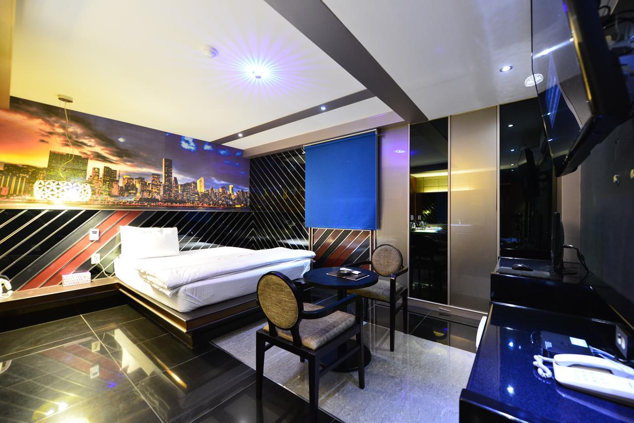 Daegu Piano Motel Екстер'єр фото