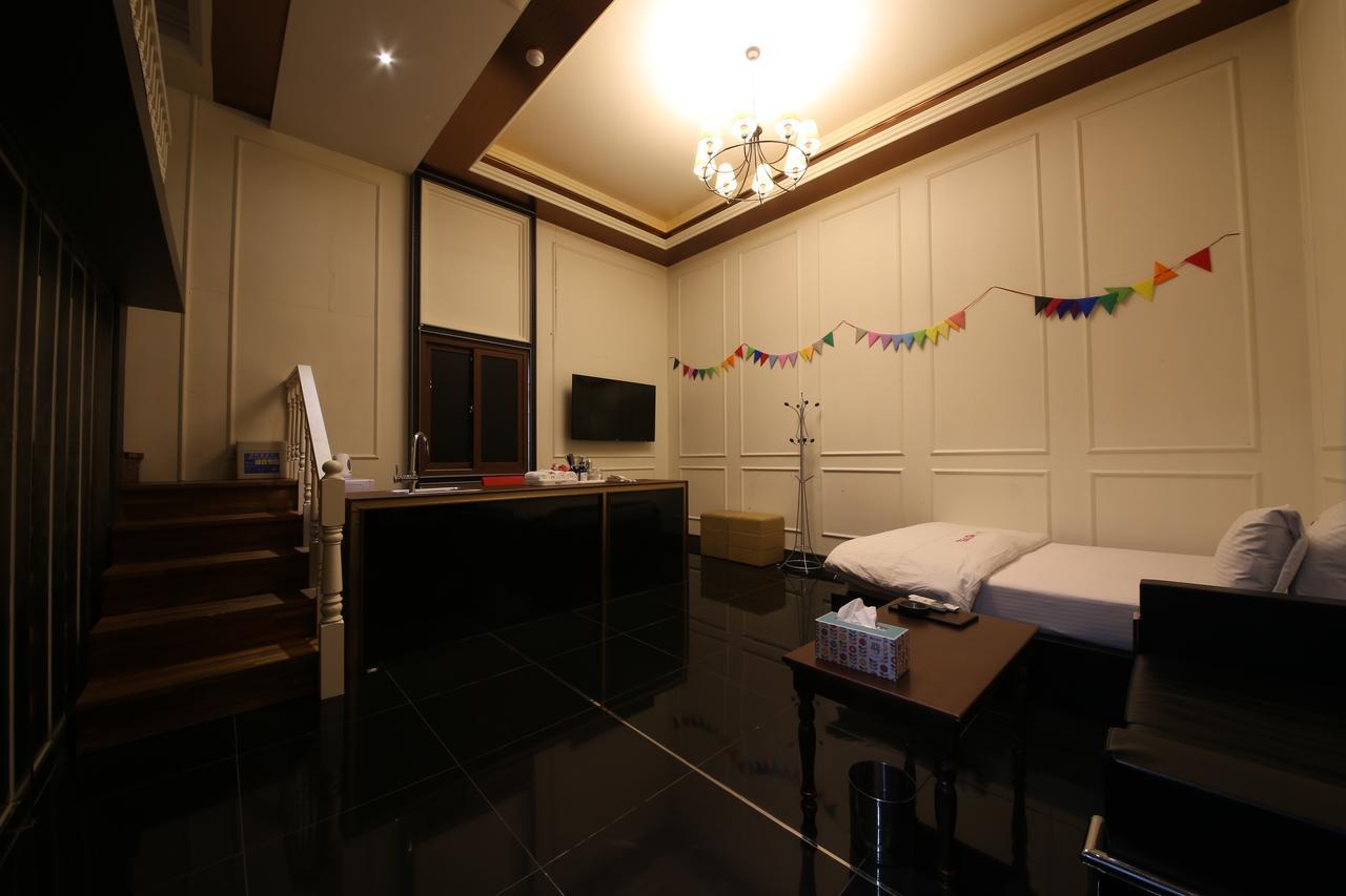 Daegu Piano Motel Екстер'єр фото