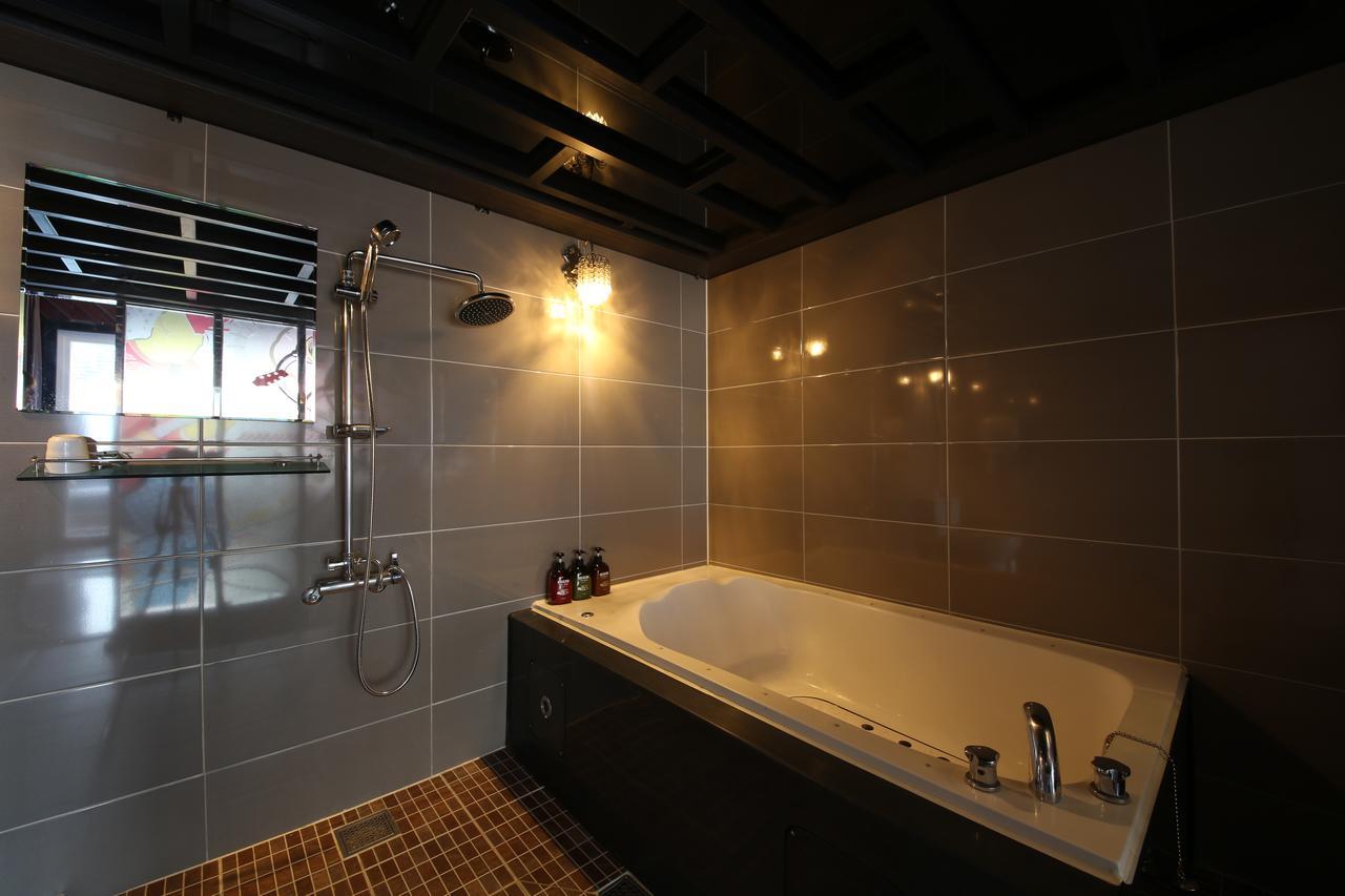 Daegu Piano Motel Екстер'єр фото